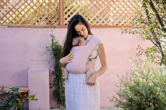 Embrace Ergobaby Rose Pale