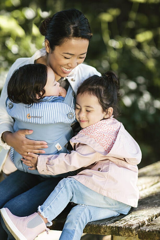 Votre porte-bébé : l’une des solutions les plus efficaces pour apaiser Bébé