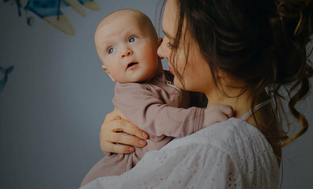 Pourquoi mon bébé se réveille-t-il la nuit ?